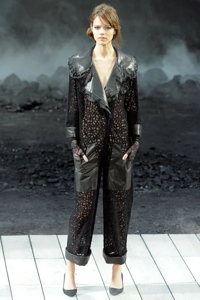 Look 74